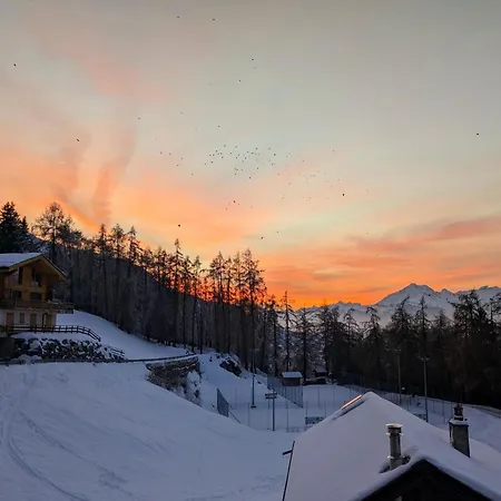 Modern With Balcony, Access