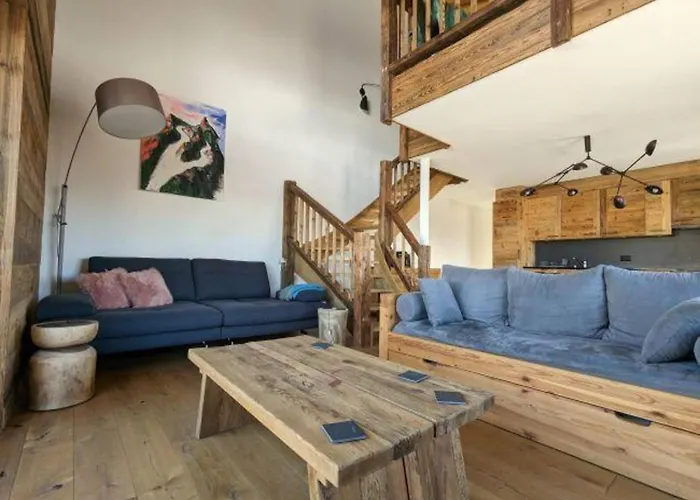 Modern With Balcony, Access