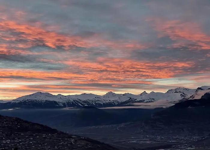 아파트 Modern With Balcony, Access