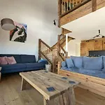 Modern With Balcony, Access