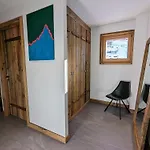 Modern With Balcony, Access *