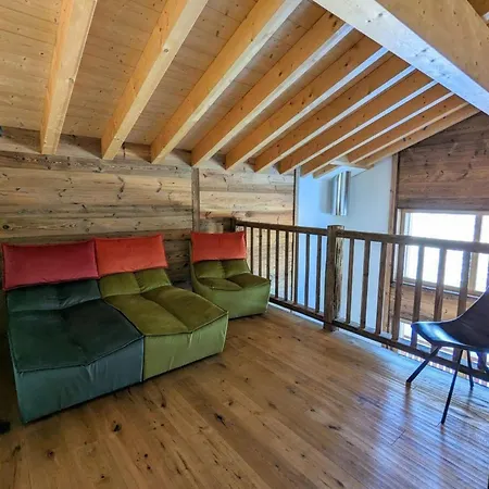 Modern With Balcony, Access