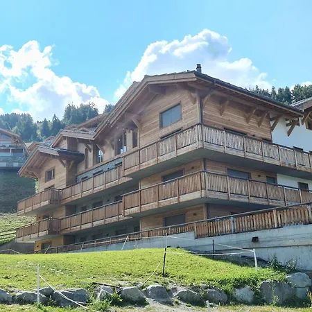 Lavish Near Ski-slope Apartment *