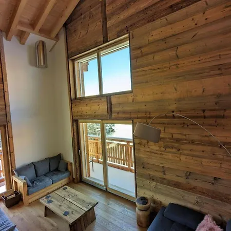 Modern With Balcony, Access 베이소나츠