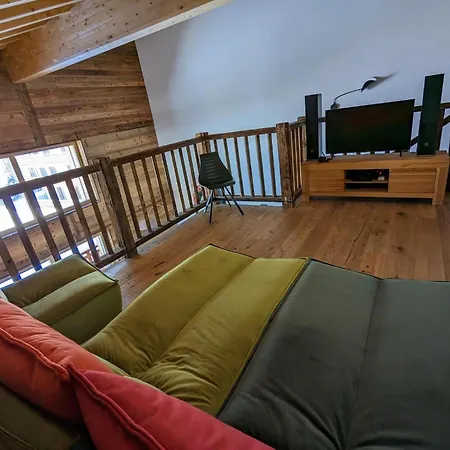 Modern With Balcony, Access * 베이소나츠